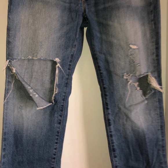 Men’s distressed Levi’s jeans - Picture 3 of 6